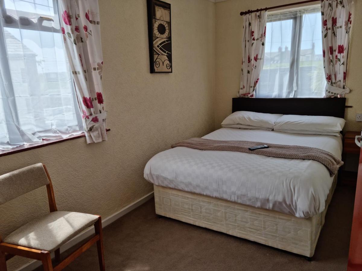 Fern Villa Blackpool Room photo